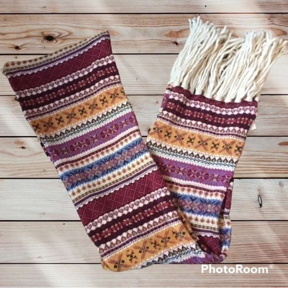 💋 H&M long holiday scarf